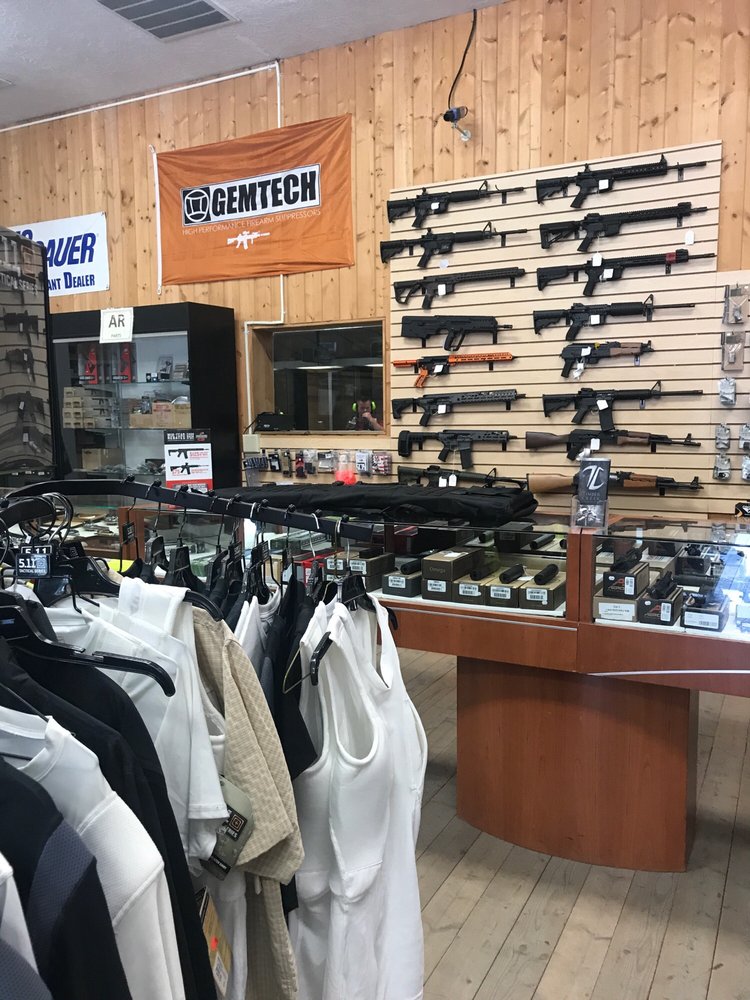 DISCOUNT GUNS & AMMO Updated October 2024 10 Reviews 712 W 1300 N