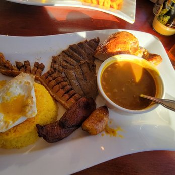 Gallo - Bandeja Tropical - Latin American Near Me - Patchogue, New York