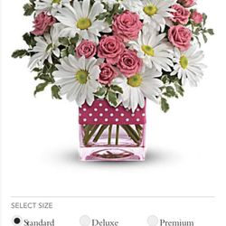 Flowertown Florist - What the floral arrangement looked like online