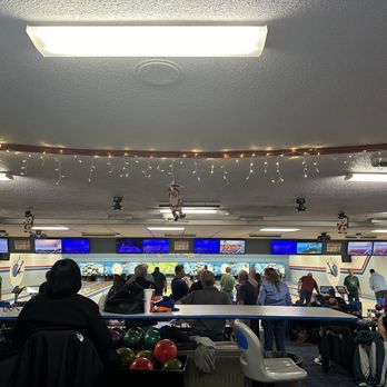 Wynnewood Lanes - League night - Bowling Near Me - Ardmore, Pennsylvania Wynnewood Lanes - League night - Bowling Near Me - Ardmore, Pennsylvania