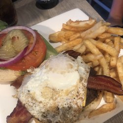 Alumni House Sports Grill - Fried Egg Burger