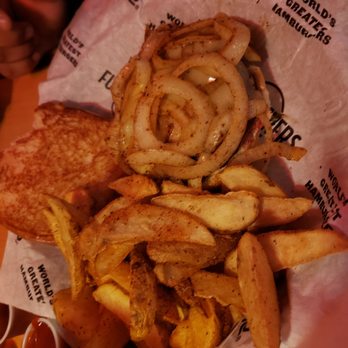 Fuddruckers - Burgers Near Me - Succasunna, New Jersey Fuddruckers - Burgers Near Me - Succasunna, New Jersey