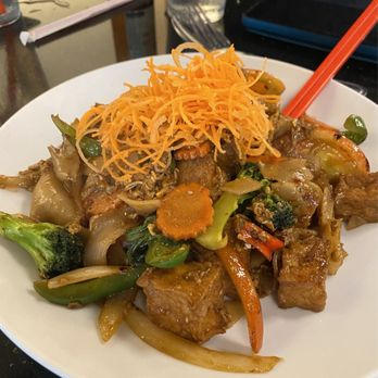 Bangkok At Beltline - Stir fry with tofu - Thai Near Me - Richardson, Texas Bangkok At Beltline - Stir fry with tofu - Thai Near Me - Richardson, Texas