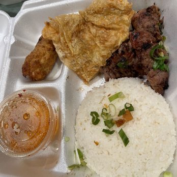 Com Tam Thien Hao - BBQ pork, broken rice, fried shrimp cake, grilled shrimp cake (ate the marinated veggies and sugar cane center already), and fish sauce mix. - Vietnamese Near Me - Westminster, California Com Tam Thien Hao - BBQ pork, broken rice, fried shrimp cake, grilled shrimp cake (ate the marinated veggies and sugar cane center already), and fish sauce mix. - Vietnamese Near Me - Westminster, California