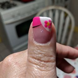 Fishkill Nail - A closer look at the design on the nail. Very cute and very summery