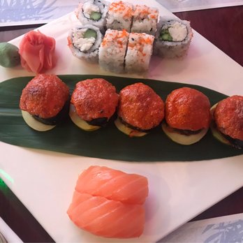 Cafe Asia 2 - Real crabmeat roll, volcano roll, and Smoked salmon - Sushi Bars Near Me - Roanoke, Virginia Cafe Asia 2 - Real crabmeat roll, volcano roll, and Smoked salmon - Sushi Bars Near Me - Roanoke, Virginia