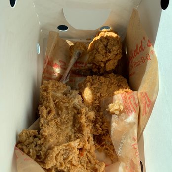 Smithfield's Chicken 'N Bar-B-Q - 4 piece chicken - Barbeque Near Me - Nashville, North Carolina