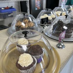 Jean’s Simple Treats - Cupcakes