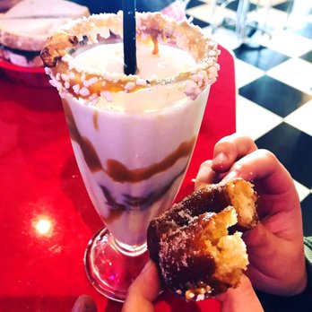 Deluxe Diner - Wow. - Diners Near Me - New Plymouth, TKI