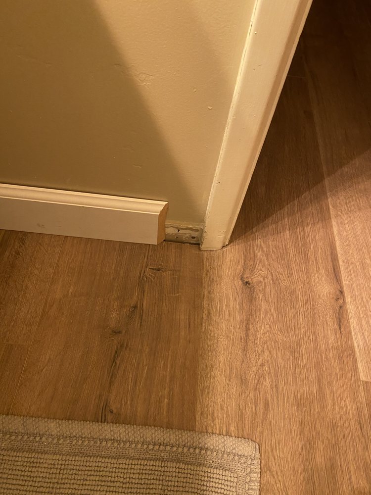 Flooring Direct Temecula - Unfinished bathroom baseboard - Carpeting Near Me - Temecula, California Flooring Direct Temecula - Unfinished bathroom baseboard - Carpeting Near Me - Temecula, California