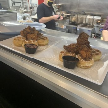 Beach Mountain Diner - Chicken and Waffles - Breakfast & Brunch Near Me - Waynesville, North Carolina