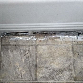 Studio Lodge Hotel - Linoleum peeling up by tub. We taped it due to bugs - Hotels Near Me - North Hollywood, California Studio Lodge Hotel - Linoleum peeling up by tub. We taped it due to bugs - Hotels Near Me - North Hollywood, California