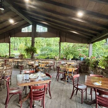 Horn O Plenty - Outdoor oasis - Pizza Near Me - Bedford, Pennsylvania Horn O Plenty - Outdoor oasis - Pizza Near Me - Bedford, Pennsylvania
