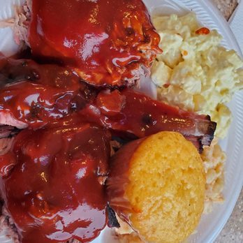 BJ's Alabama BBQ - 3 meat with beef, rib, pork, cornbread, Mac and cheese, and potato salad - Barbeque Near Me - Tampa, Florida