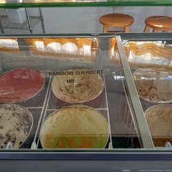 Bellas Cafe and Ice Cream