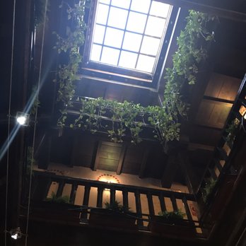 Oasis Backpackers - Hostels Near Me - Granada, GR