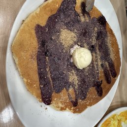 Single Blueberry Streusel Pancake