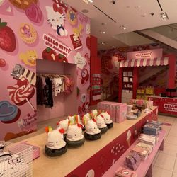 Hello Kitty Pop-Up in NYC