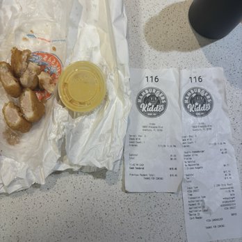 Kiddo - RAW CHICKEN !!!! - Burgers Near Me - Aventura, Florida