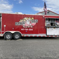 BlackJaxx BBQ - Best Bbq in Homer spit! Grab em when you go camping or beachcombing in Homer Alaska!