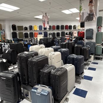 Luggage Warehouse - Luggage Near Me - Miami, Florida Luggage Warehouse - Luggage Near Me - Miami, Florida