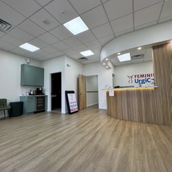 Feminine UrgiCare - Waiting room