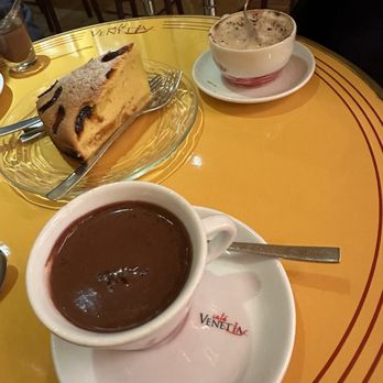 Cafe Venetia - Coffee & Tea Near Me - Palo Alto, California