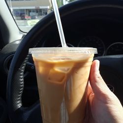 Kiki'S Island Espresso - Iced Hazelnut Americano