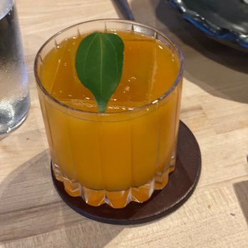 Miro Kaimuki - Mango cocktail - Asian Fusion Near Me - Honolulu, Hawaii