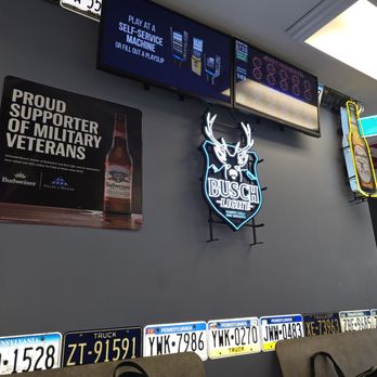 The Road Side - Decor - Pizza Near Me - Indiana, Pennsylvania