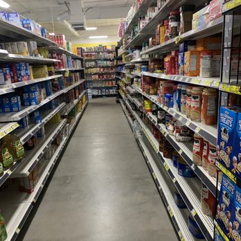 Dollar General - a grocery store aisle - Grocery Near Me - Hueytown, Alabama Dollar General - a grocery store aisle - Grocery Near Me - Hueytown, Alabama