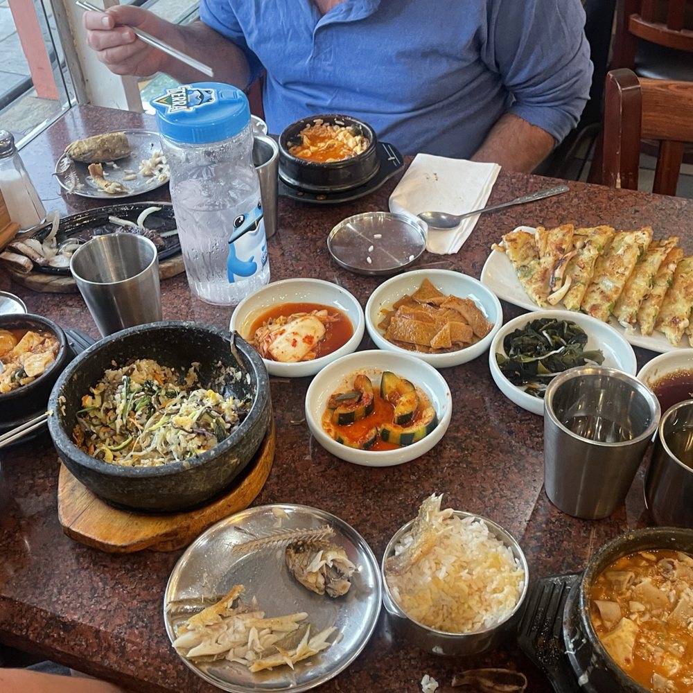ABC Tofu House - So much foooooooddddd!!!! - Korean Near Me - Reseda, California ABC Tofu House - So much foooooooddddd!!!! - Korean Near Me - Reseda, California