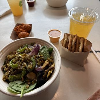 Hummus Republic - Mediterranean Near Me - Cincinnati, Ohio
