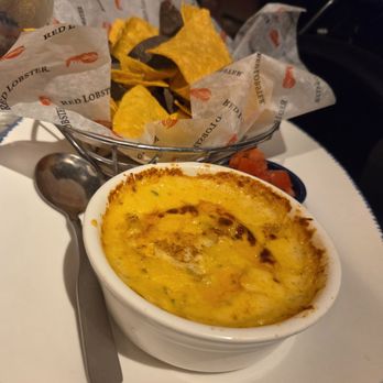 Red Lobster - Crab Queso Dip with Tortilla Chips - Seafood Near Me - San Bernardino, California Red Lobster - Crab Queso Dip with Tortilla Chips - Seafood Near Me - San Bernardino, California