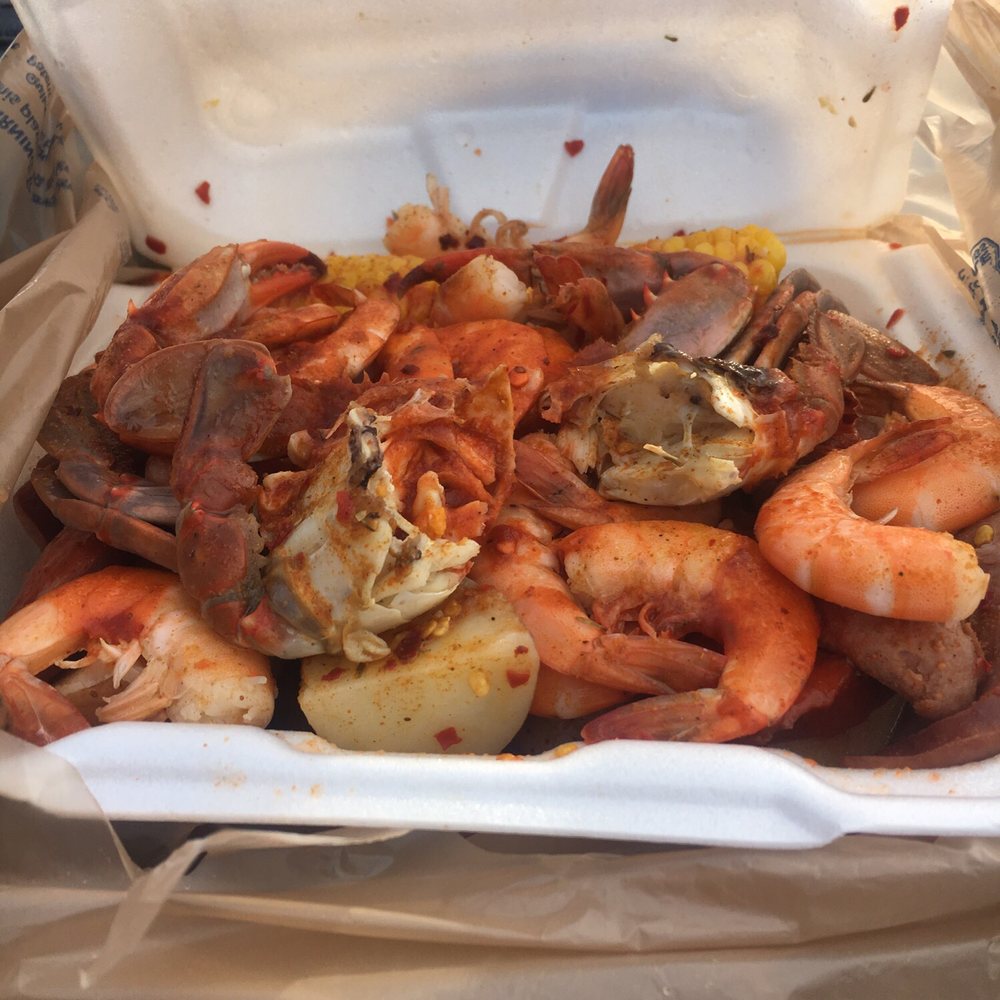 Seafoodlicious - The low country boil. Came with sausage as well as the usual suspects - Seafood Markets Near Me - Savannah, Georgia