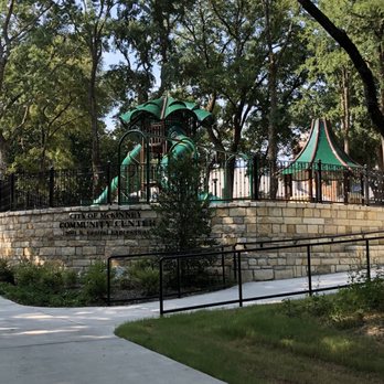 Towne Lake Park - Play area near McKinney Community Center a walk over the bridge for about .15 miles. - Parks Near Me - McKinney, Texas Towne Lake Park - Play area near McKinney Community Center a walk over the bridge for about .15 miles. - Parks Near Me - McKinney, Texas
