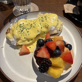 The Tavern at Heathman - Crab Benedict - New American Near Me - Portland, Oregon The Tavern at Heathman - Crab Benedict - New American Near Me - Portland, Oregon