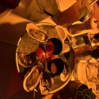 Espanolita - The oysters did not look appetizing and were not fresh would not get again - Spanish Near Me - Miami Beach, Florida