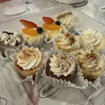 Cheesecake Dreamations - Cookies n cream, snicker doodle, chocolate, pecan, animal cracker and plain cheesecake. - Desserts Near Me - Marina, California