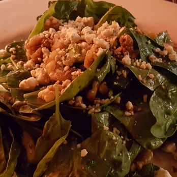 La Vita E Bella - Insalata Braccio di Fer ($8.95, spinach, walnuts, gorgonzola, balsamic vinaigrette, 7/31/17) - Italian Near Me - Seattle, Washington
