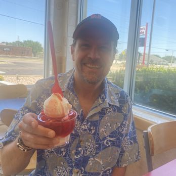 Dairy Queen Store - Strawberry sundae - Ice Cream & Frozen Yogurt Near Me - Hays, Kansas Dairy Queen Store - Strawberry sundae - Ice Cream & Frozen Yogurt Near Me - Hays, Kansas