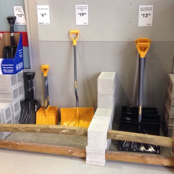Lowe's Home Improvement - Snow shovels. _ 12/2016. - Hardware Stores Near Me - Princeton, New Jersey Lowe's Home Improvement - Snow shovels. _ 12/2016. - Hardware Stores Near Me - Princeton, New Jersey