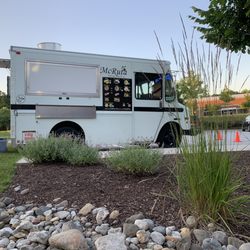 Mcruta - Food truck shot
