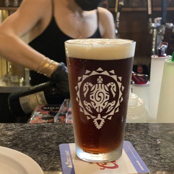 Moon & Turtle - Lavaman red ale local brew from Maui I think - Seafood Near Me - Hilo, Hawaii Moon & Turtle - Lavaman red ale local brew from Maui I think - Seafood Near Me - Hilo, Hawaii