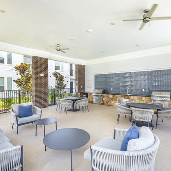 Eleve - Apartments Near Me - Humble, Texas Eleve - Apartments Near Me - Humble, Texas
