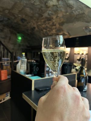 Dilettantes Cave à Champagne by null