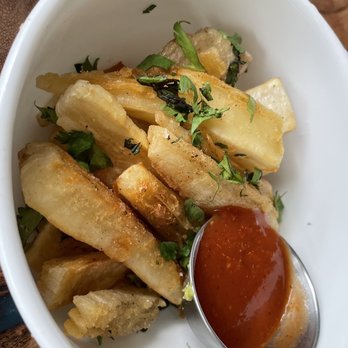 Moku Roots - Yuca fries - Vegan Near Me - Kula, Hawaii