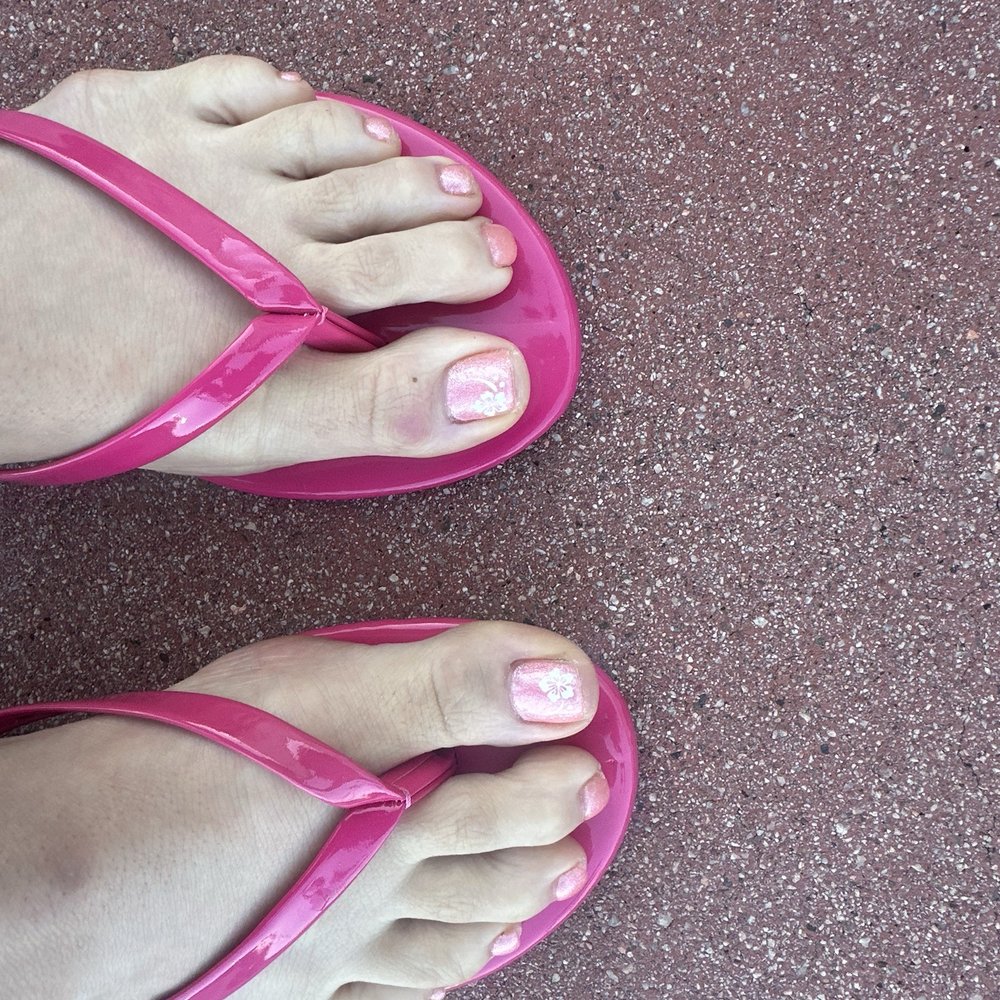 Nails for Hawaii