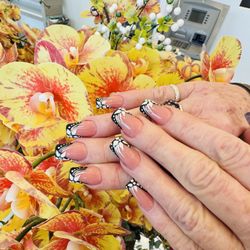 Royal Nails