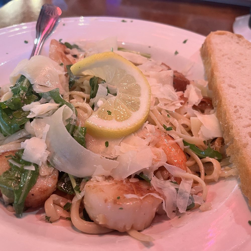 Geddy's - Seafood scampi - Seafood Near Me - Bar Harbor, Maine